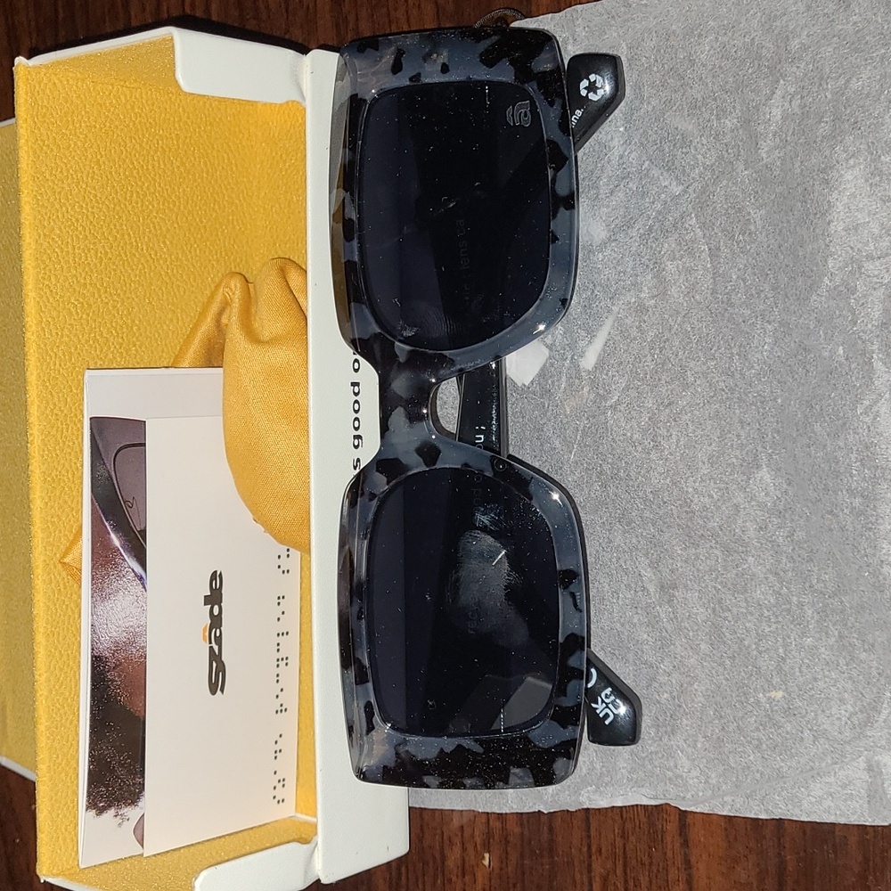 Szade Dart Sunglasses in stoned saxe/Elysium black